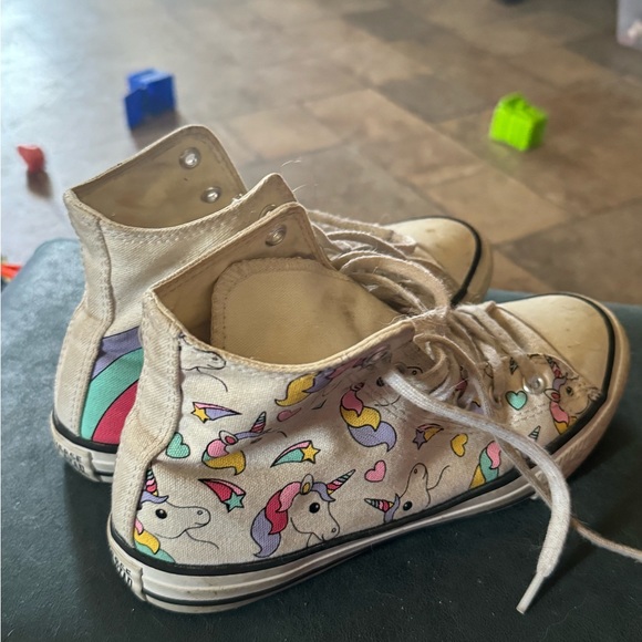 Good condition Converse size 3 US - Picture 3 of 5